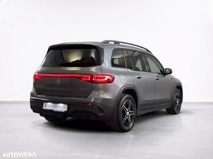 Mercedes-Benz EQB 300 4MATIC AMG Line