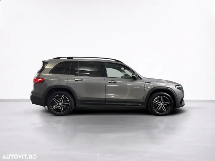 Mercedes-Benz EQB 300 4MATIC AMG Line