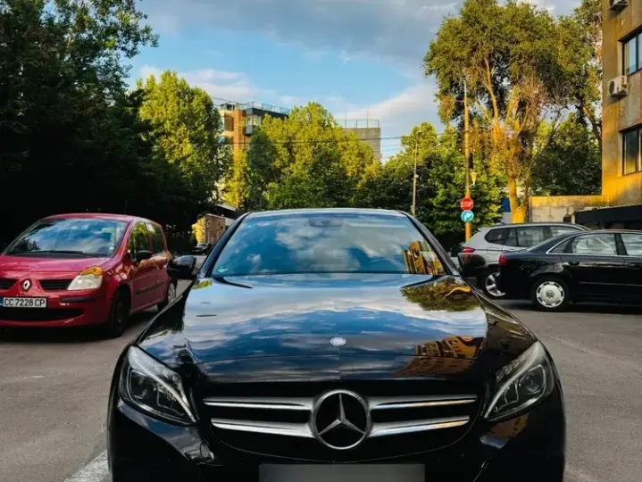 Mercedes-Benz C