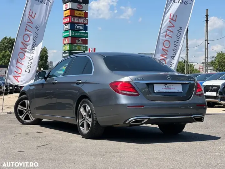 Mercedes-Benz E 200 4MATIC