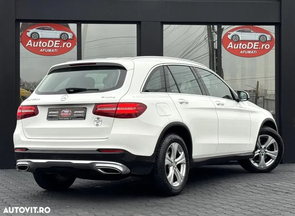 Mercedes-Benz GLC 220 d 4MATIC — imagine 4