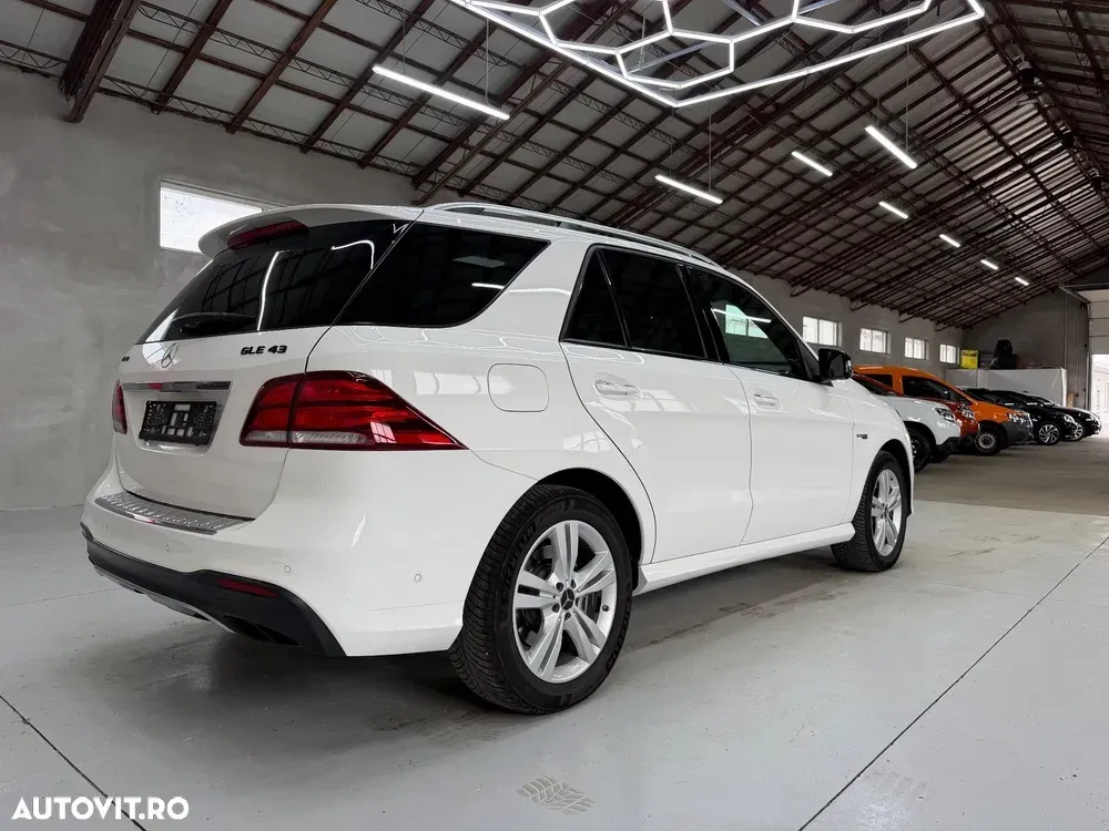Mercedes-Benz GLE AMG 43 4Matic 9G-TRONIC AMG Line — imagine 3