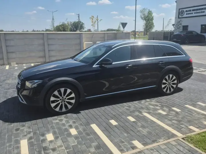 Mercedes-Benz E W213 220 d 4Matic All-Terrain 9G-TRONIC Exclusive