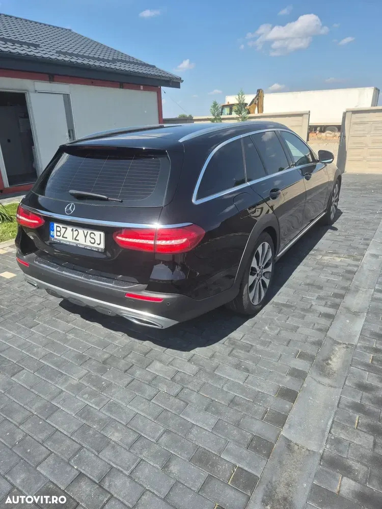 Mercedes-Benz E W213 220 d 4Matic All-Terrain 9G-TRONIC Exclusive — imagine 3