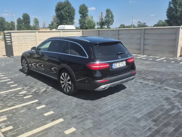 Mercedes-Benz E W213 220 d 4Matic All-Terrain 9G-TRONIC Exclusive