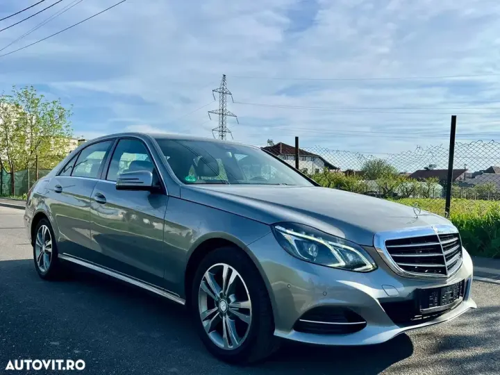 Mercedes-Benz E 200 CDI DPF BlueEFFICIENCY 7G-TRONIC