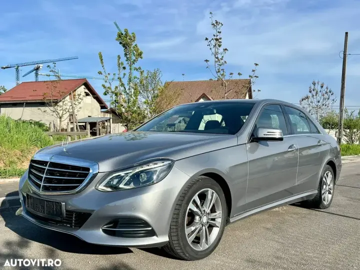 Mercedes-Benz E 200 CDI DPF BlueEFFICIENCY 7G-TRONIC