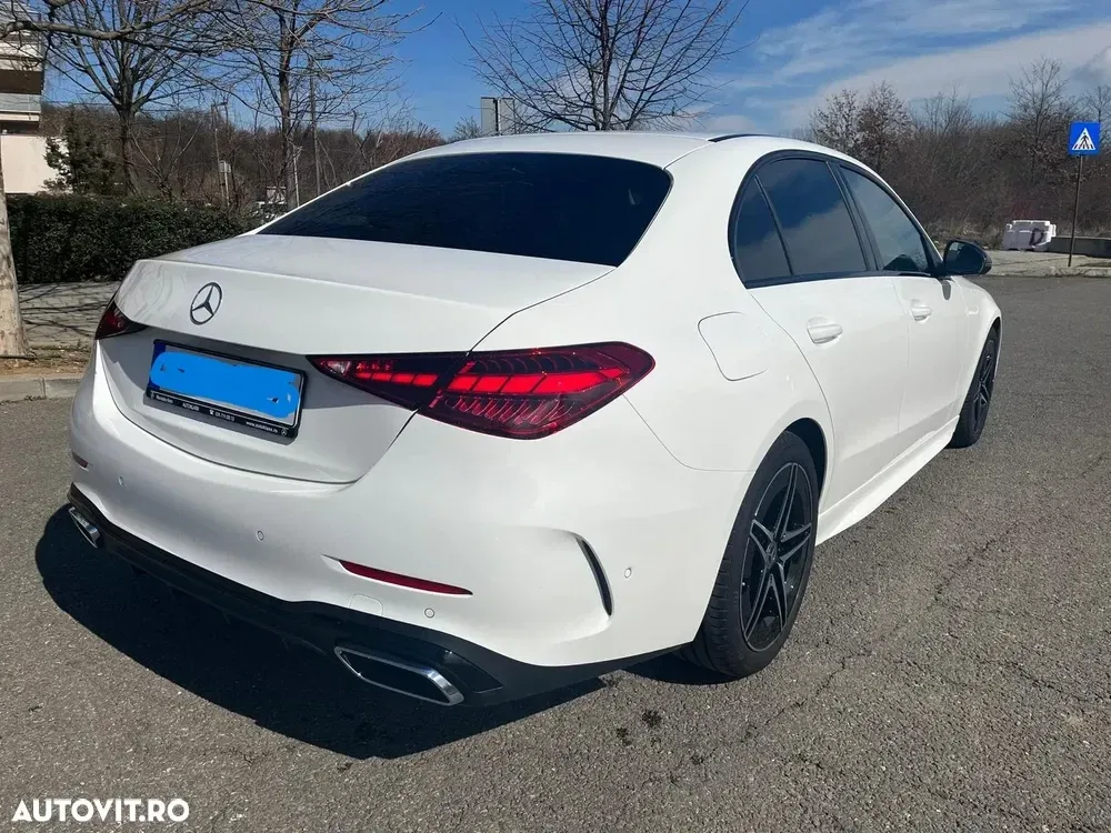 Mercedes-Benz C W206 200 MHEV — imagine 4