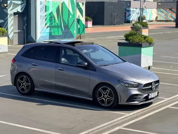 Mercedes-Benz B 200 W247