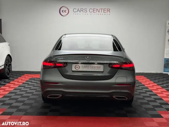 Mercedes-Benz E 300 9G-TRONIC AMG Line