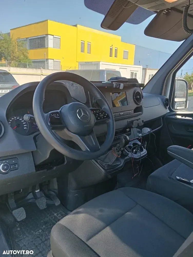 Mercedes-Benz Sprinter — imagine 2