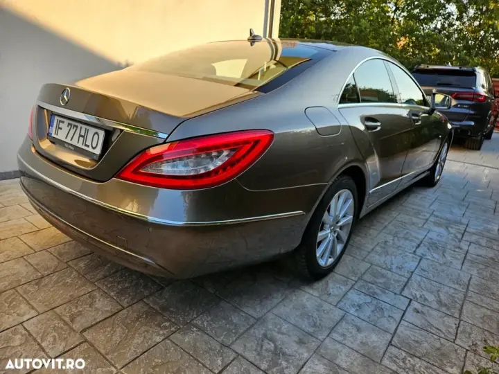 Mercedes-Benz CLS C218 250 CDI DPF BlueEFFICIENCY 7G-TRONIC