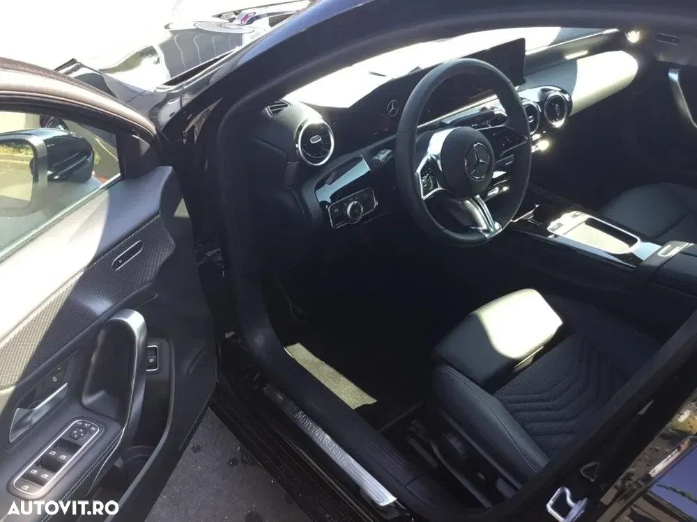 Mercedes-Benz A 200 W177/V177 Sedan MHEV 7G-DCT — imagine 2