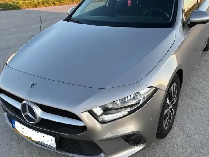 Mercedes-Benz A 180