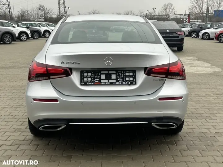 Mercedes-Benz A 250 W177/V177
