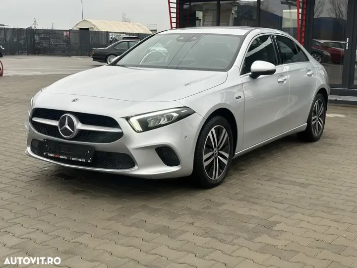 Mercedes-Benz A 250 W177/V177