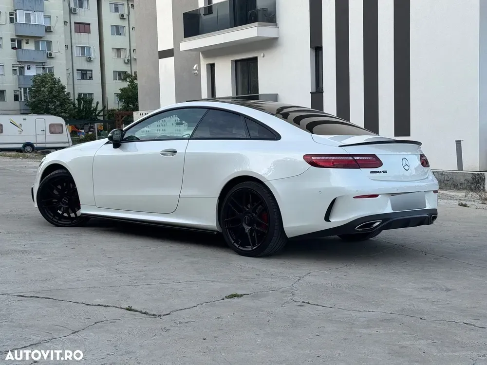 Mercedes-Benz E W213 300 9G-TRONIC AMG Line — imagine 5