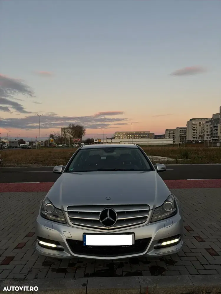 Mercedes-Benz C W204 — imagine 6