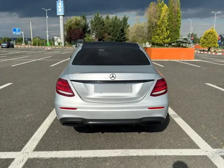 Mercedes-Benz E W213 350 d 4Matic 9G-TRONIC AMG Line