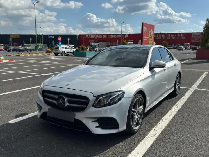 Mercedes-Benz E W213 350 d 4Matic 9G-TRONIC AMG Line