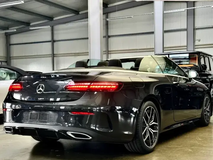 Mercedes-Benz E W213 220 d