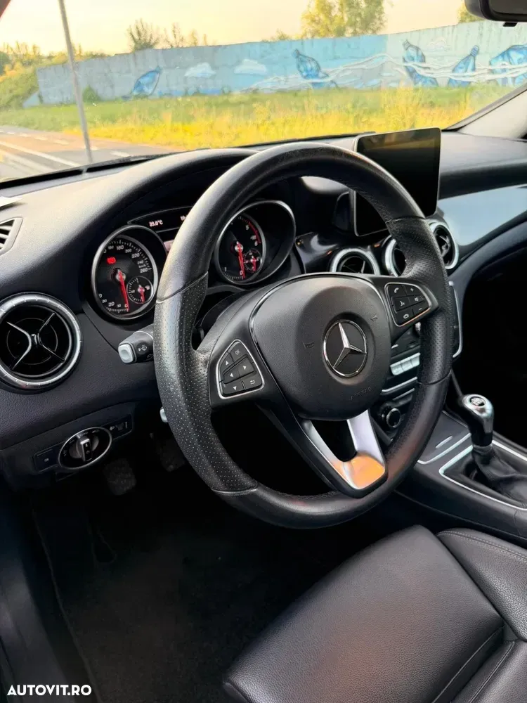 Mercedes-Benz CLA 180 C117 — imagine 2