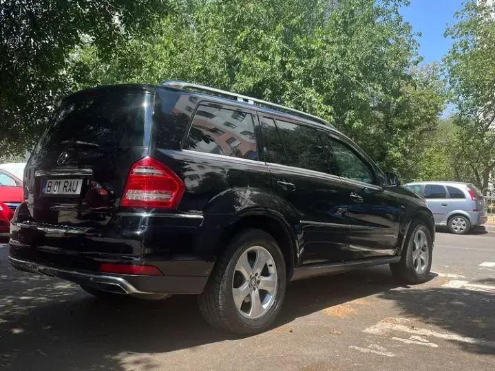 Mercedes-Benz GL X164 350 CDI BlueEfficiency Aut.