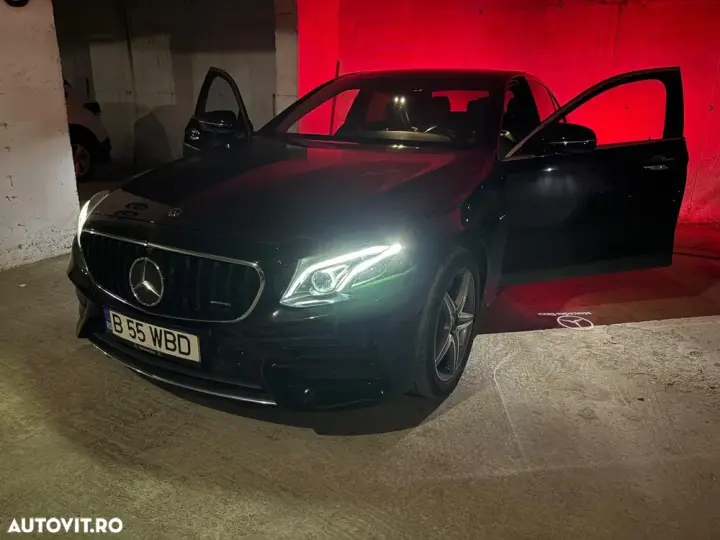 Mercedes-Benz E W213 300 9G-TRONIC AMG Line