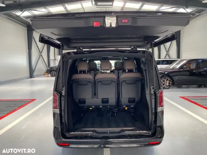 Mercedes-Benz V 300 Combi Lung 231 CP RWD 9AT MHEV Exclusive