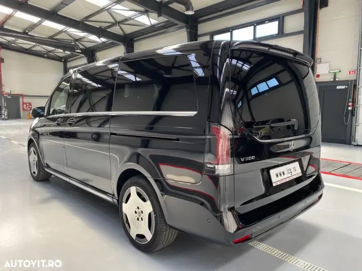 Mercedes-Benz V 300 Combi Lung 231 CP RWD 9AT MHEV Exclusive