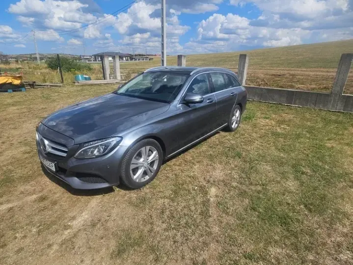 Mercedes-Benz C W205 300 h Aut.