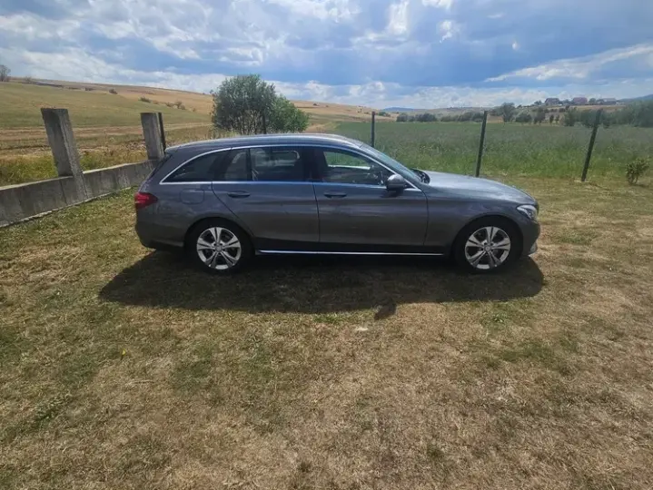 Mercedes-Benz C W205 300 h Aut.
