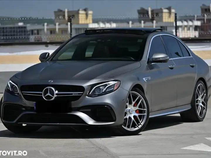 Mercedes-Benz E