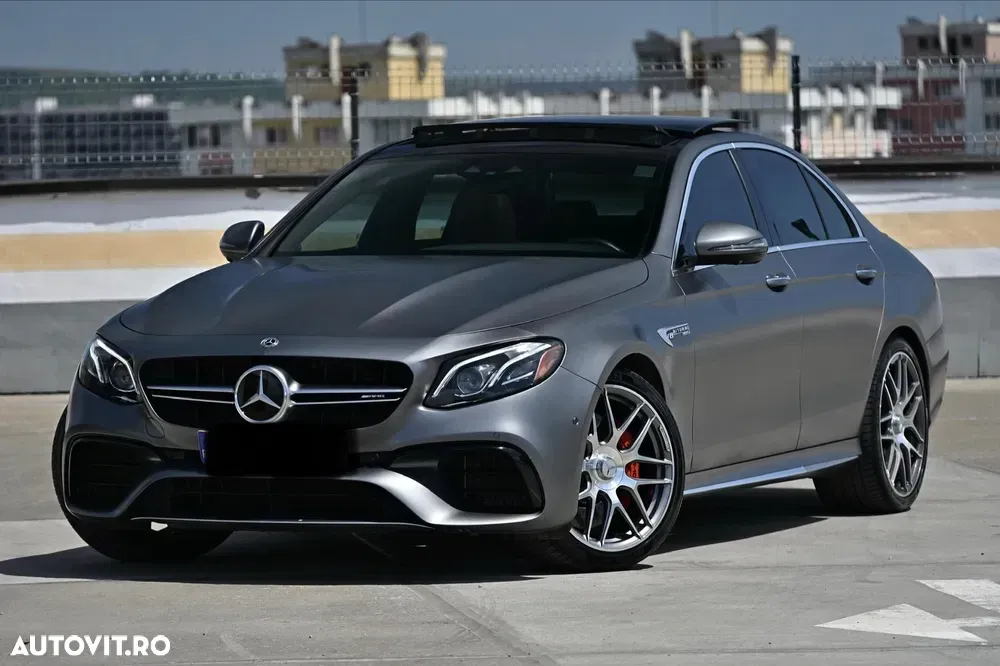 Mercedes-Benz E — imagine 3