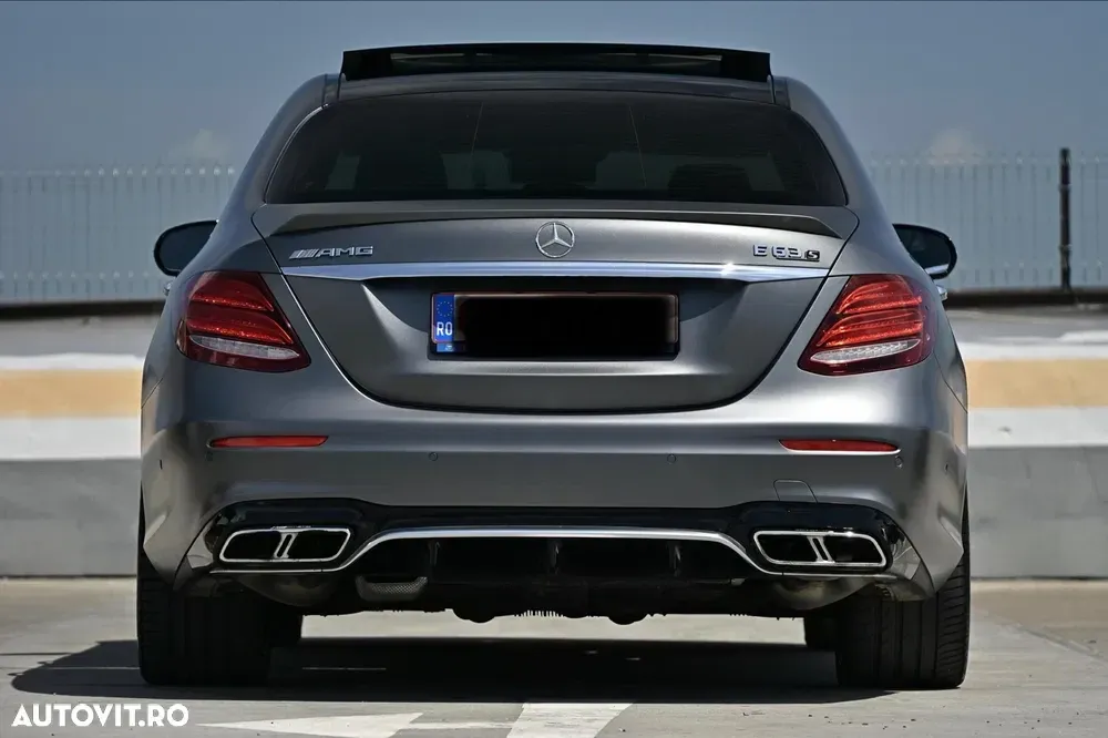 Mercedes-Benz E — imagine 5