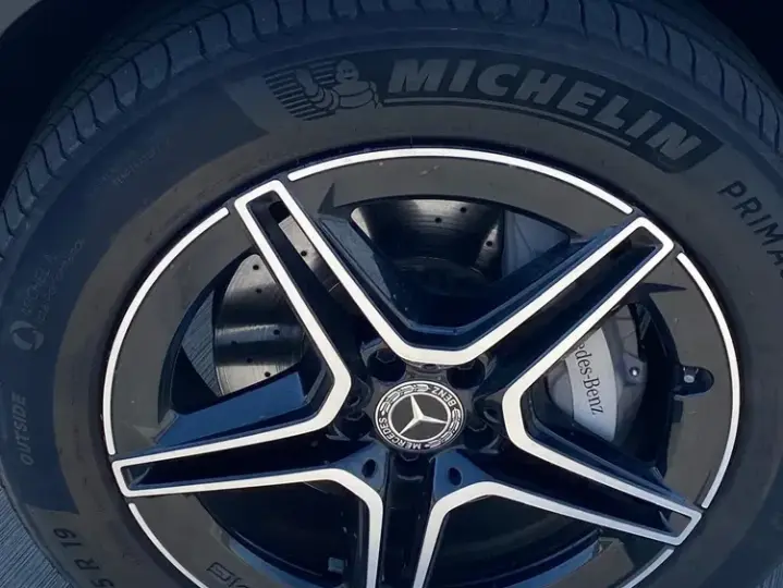 Mercedes-Benz GLC 300 d 4MATIC MHEV