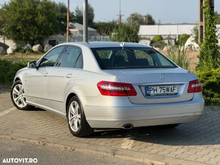 Mercedes-Benz E W212 250 BlueEFFICIENCY 7G-TRONIC Avantgarde