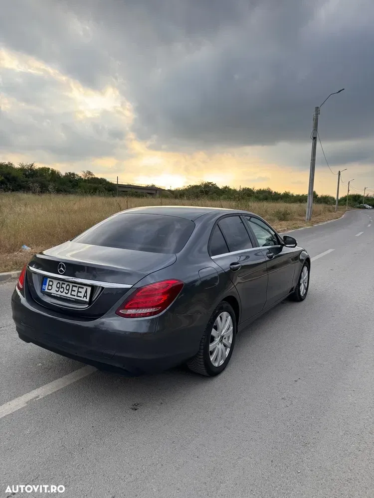 Mercedes-Benz C 220 d 7G-TRONIC — imagine 4