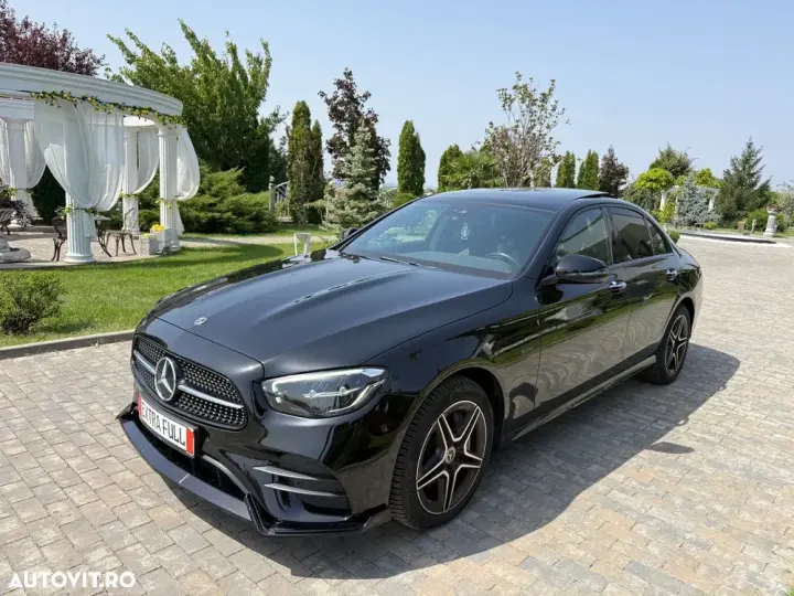 Mercedes-Benz E W213 300 9G-TRONIC AMG Line