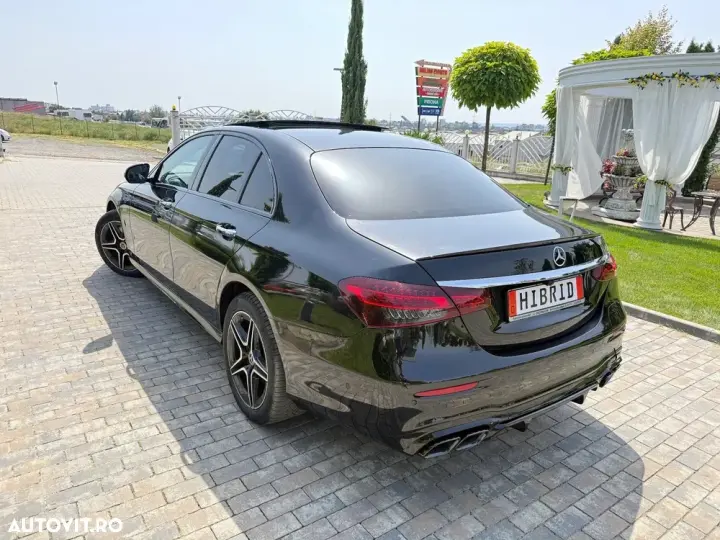 Mercedes-Benz E W213 300 9G-TRONIC AMG Line