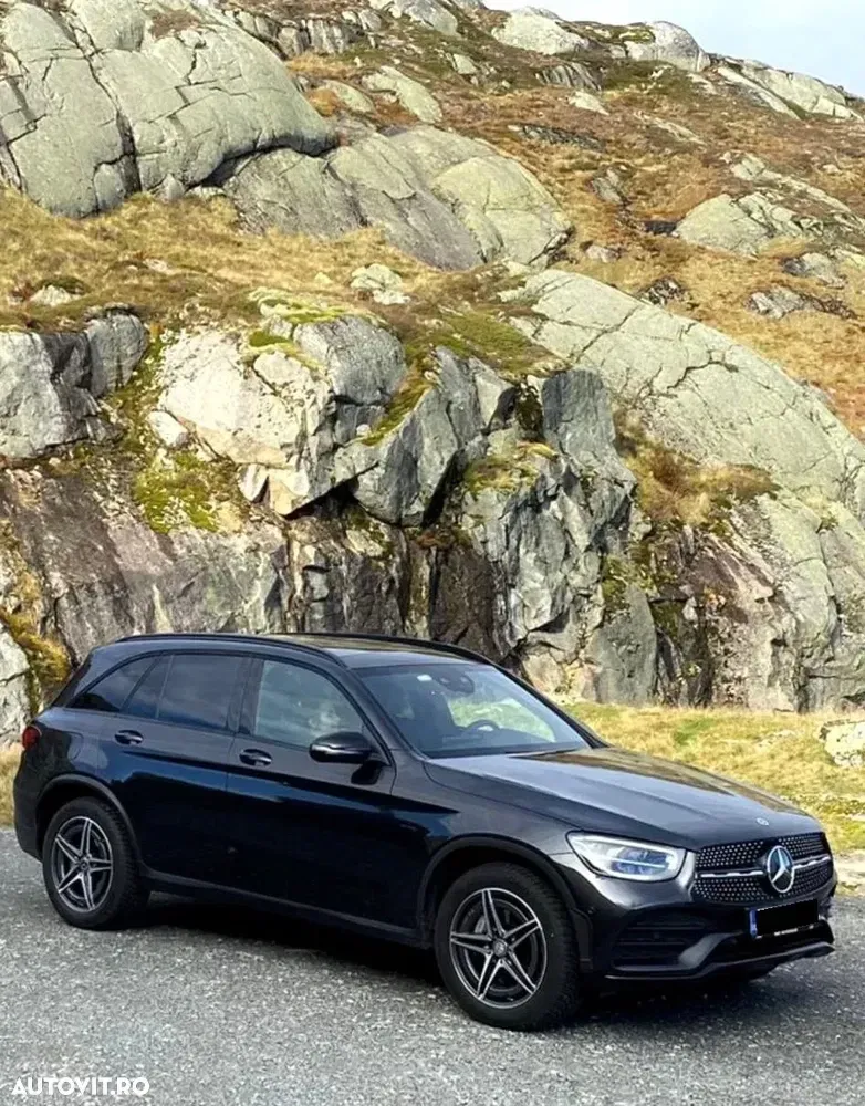 Mercedes-Benz GLC X253 300 e 4MATIC — imagine 3
