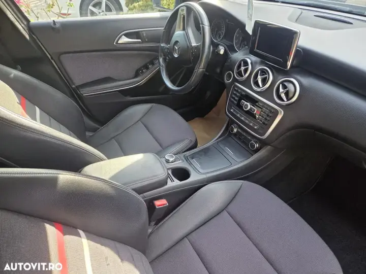 Mercedes-Benz A 180 W176