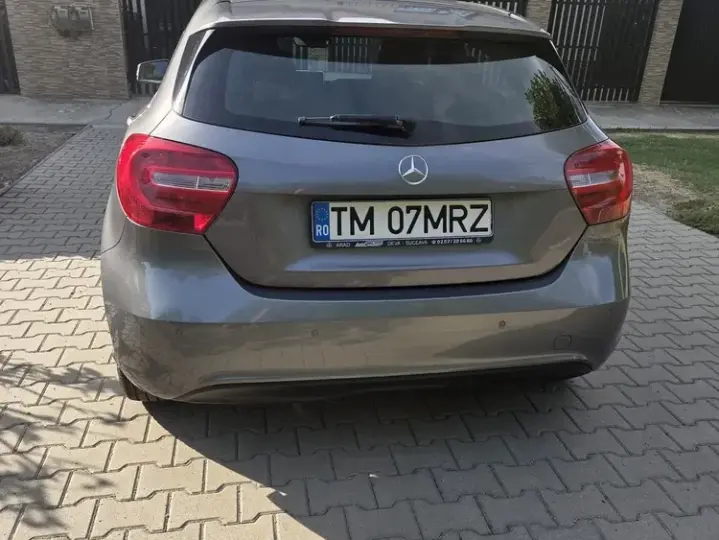 Mercedes-Benz A 180 W176