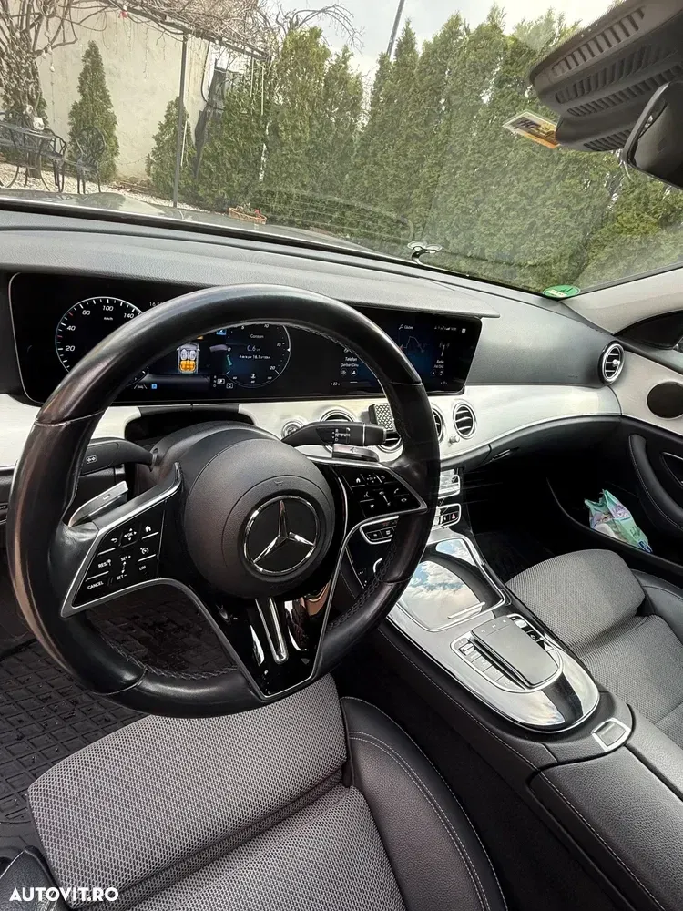 Mercedes-Benz E W213 220 d 4MATIC Aut. — imagine 2