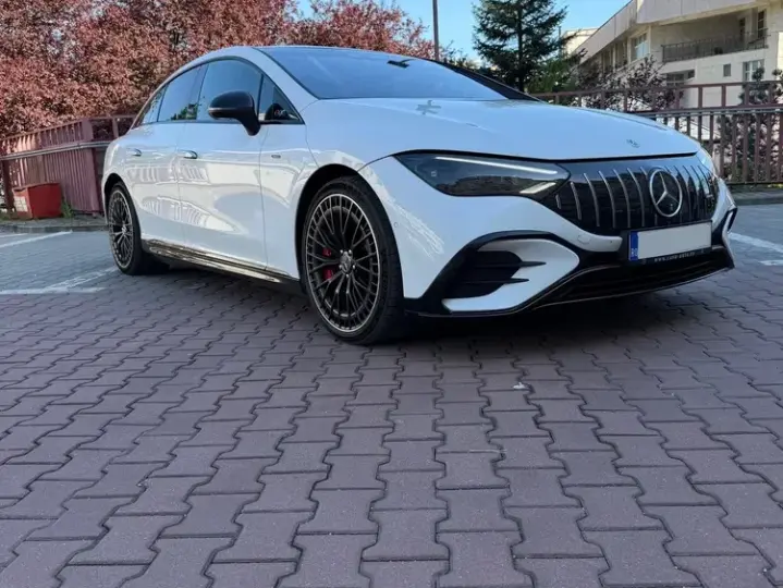 Mercedes-Benz EQE