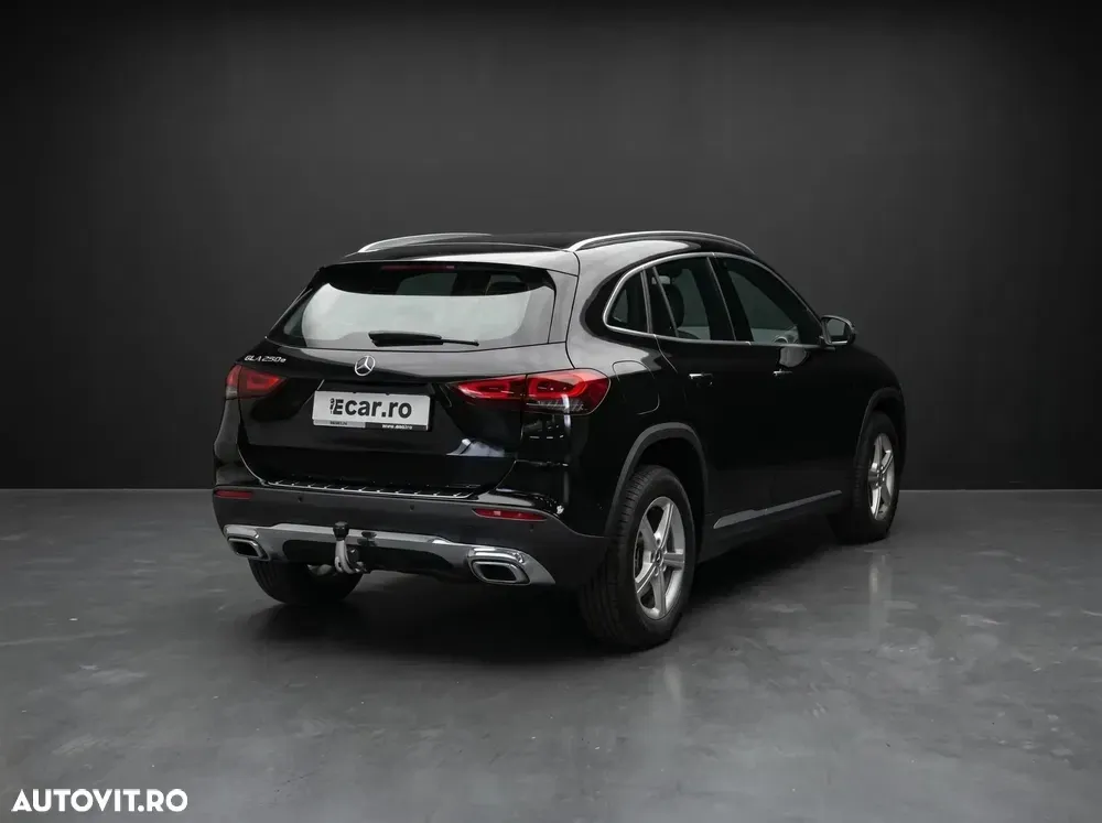 Mercedes-Benz GLA 250 e 8G-DCT Progressive — imagine 3