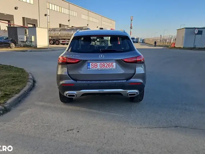 Mercedes-Benz GLA 250 e 8G-DCT Style