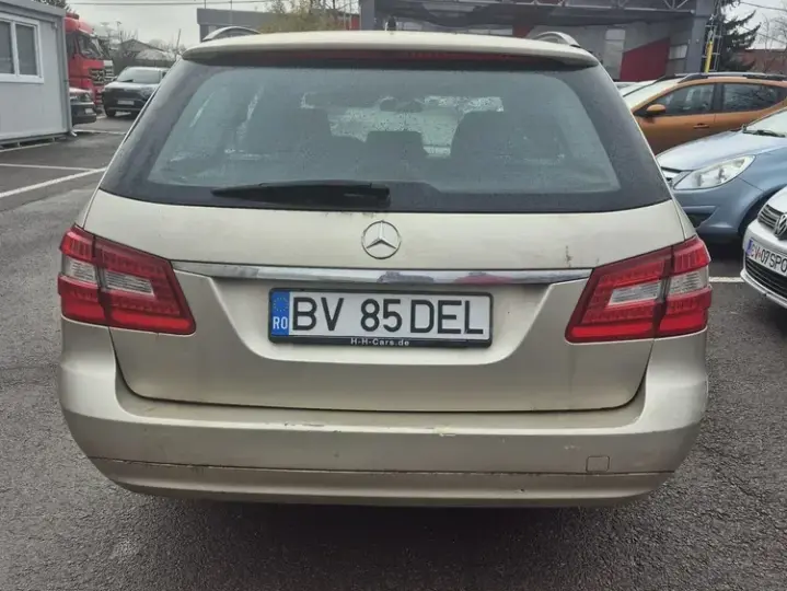 Mercedes-Benz E W212 200 CDI DPF BlueEFFICIENCY Automatik
