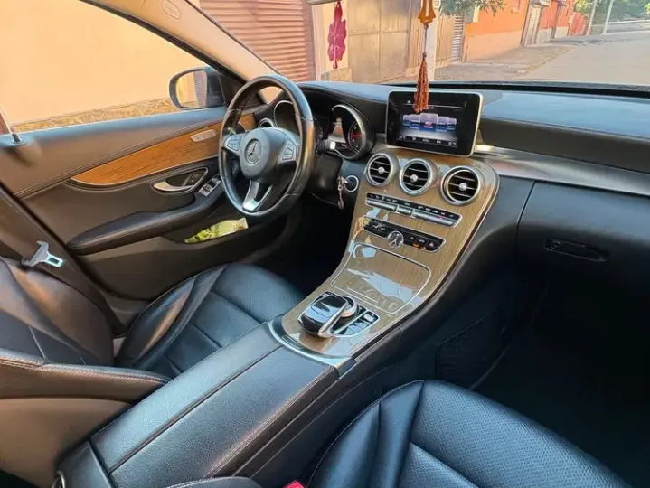 Mercedes-Benz C