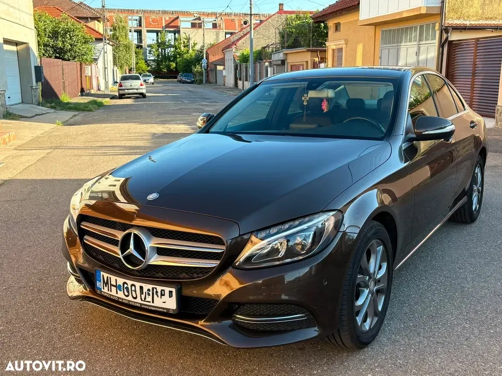 Mercedes-Benz C — imagine 2
